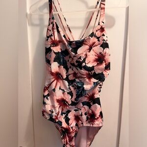Like new Albion Fit one piece. Size large.